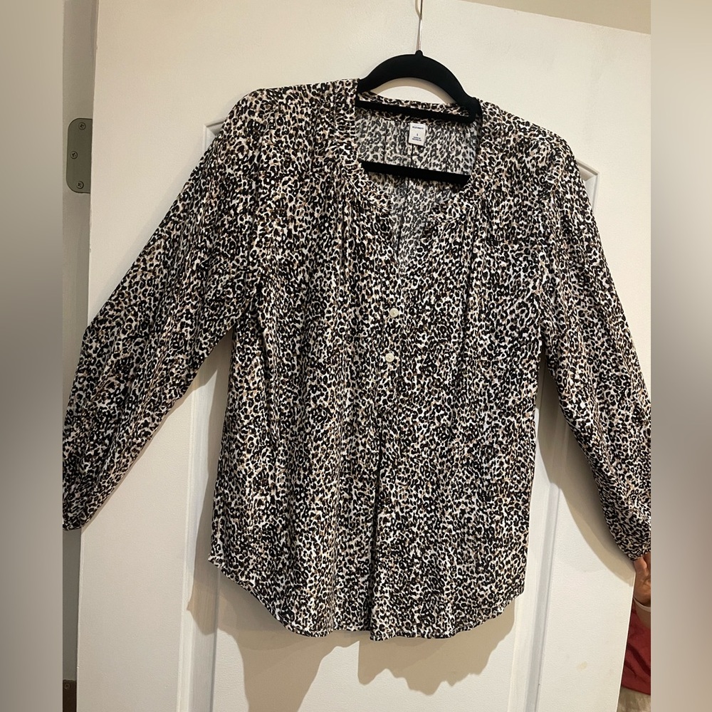 Old navy leopard print top